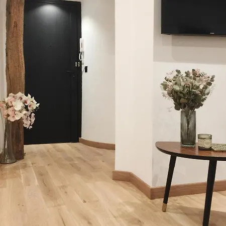 Appartement Familial Au Coeur Du Marais Paris Exterior foto